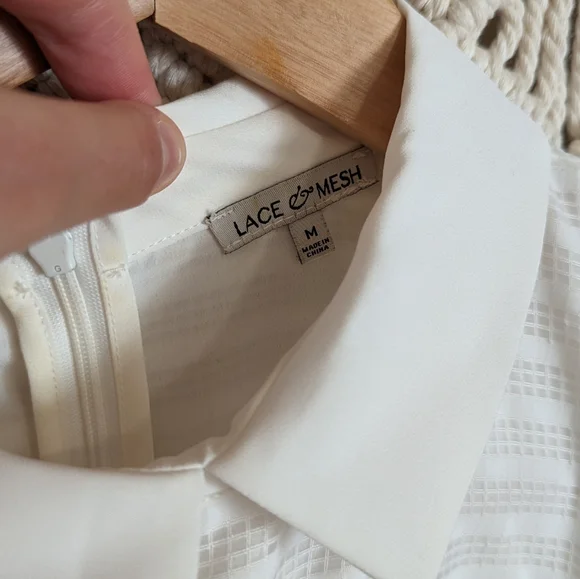 Lace & Mesh White Peter Pan Collar Dress - Picture 2 of 6